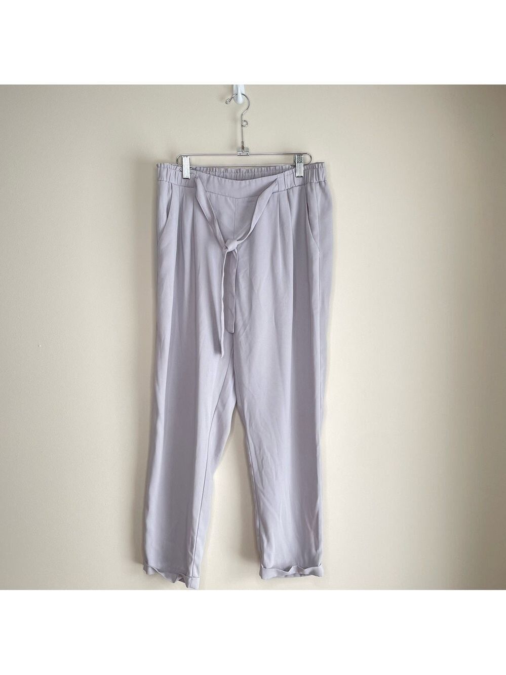 C'est Moi Grey Woven Front Tie Jogger Pants Medium
